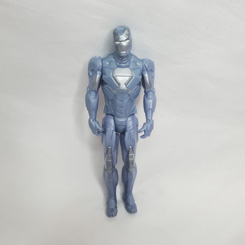 Marvel Iron Man 3 Cold Snap Freeze Blast Armor Action Figure Hasbro Blue Silver
